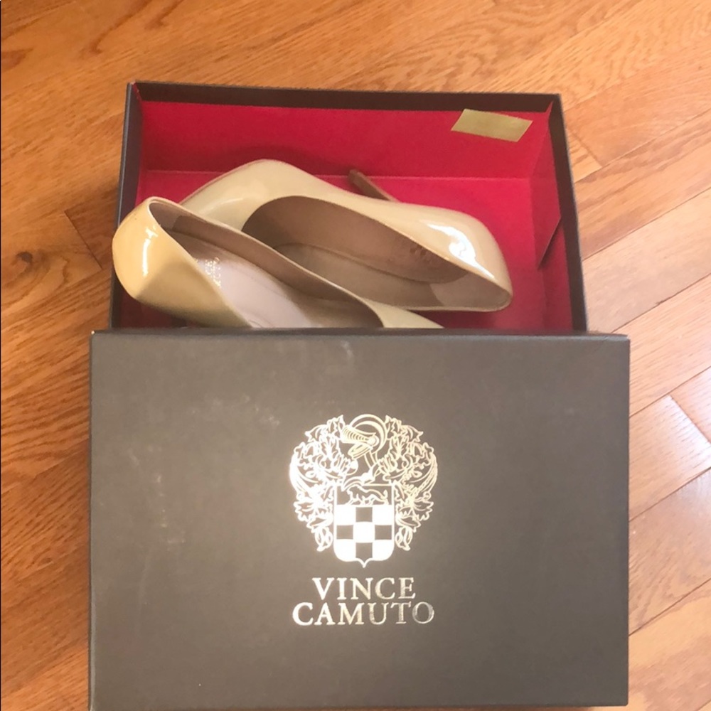 Vince Camuto Nude Pumps